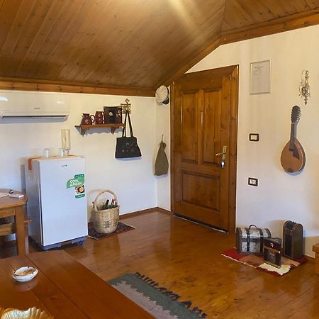Raisa Guesthouse 12 Берат Экстерьер фото